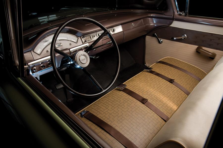  Ford Ranch Wagon 1957 года  (фото 6 из 9)